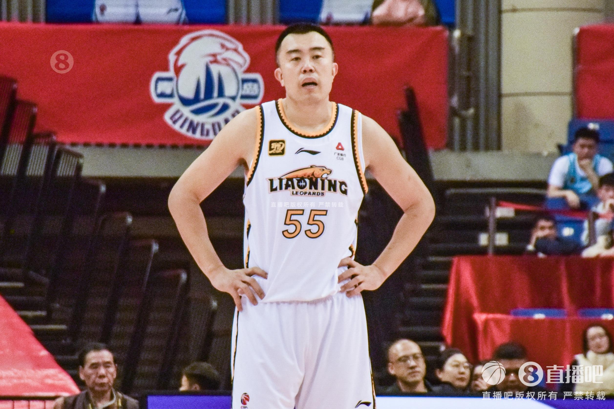 老將盡力了！韓德君7中4拿到14分12籃板3助攻